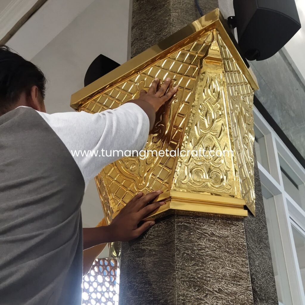 Mahkota Pilar Masjid Nabawi Kuningan