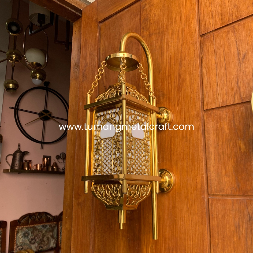 Lampu Dinding Masjid Kuningan